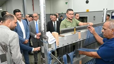 وزير الصناعة: قطاع صناعة الغزل والنسيج من الصناعات المستهدفة باستراتيجية الصناعة المصرية 