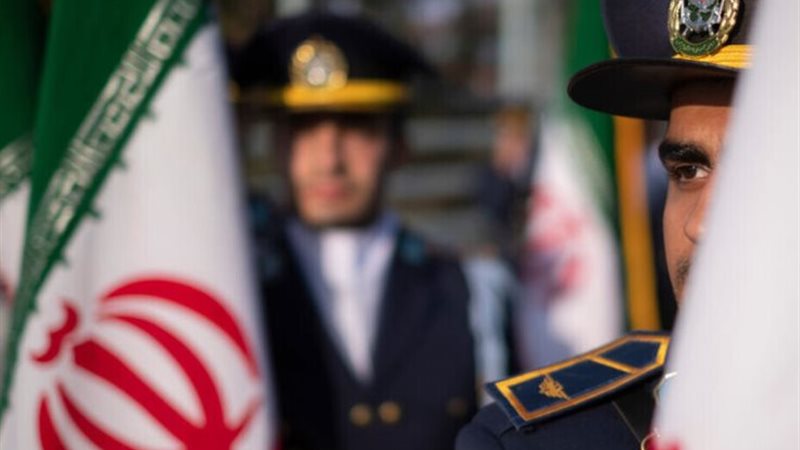 إيران 