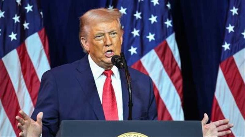 الرئيس الأمريكي دونالد