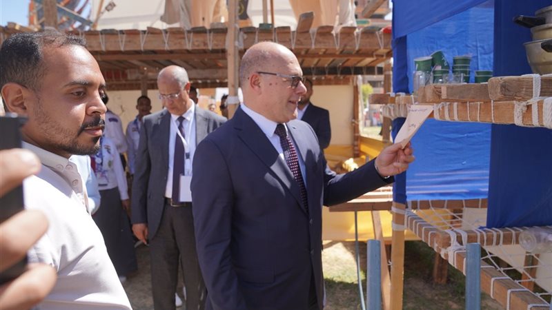 النعماني بين طلابه