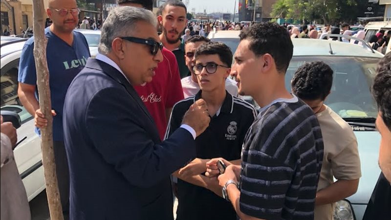 محافظ الدقهلية بمواقف