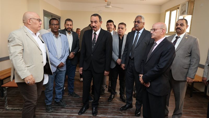 محافظ سوهاج يفتتح
