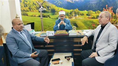 أوقاف سوهاج تبحث مع قطاع الاتصالات والبريد المصري سبل التعاون وإزالة المعوقات