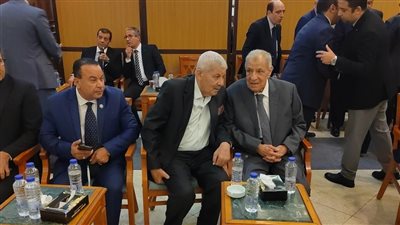 إبراهيم محلب يشارك في عزاء المستشار أحمد الزند بمسجد المشير طنطاوي