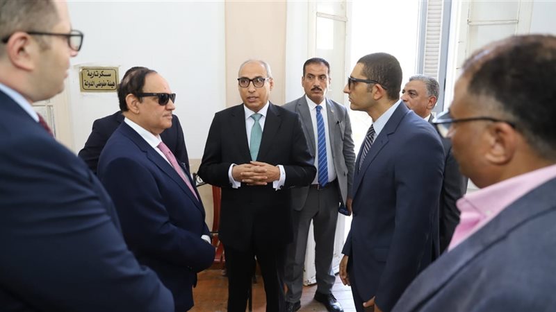 الحضور 