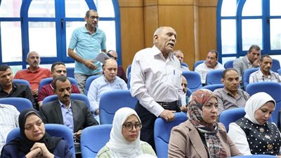 خلال اجتماعه برؤساء المراكز.. محافظ المنيا يؤكد أهمية العمل الميداني وتكامل الجهود