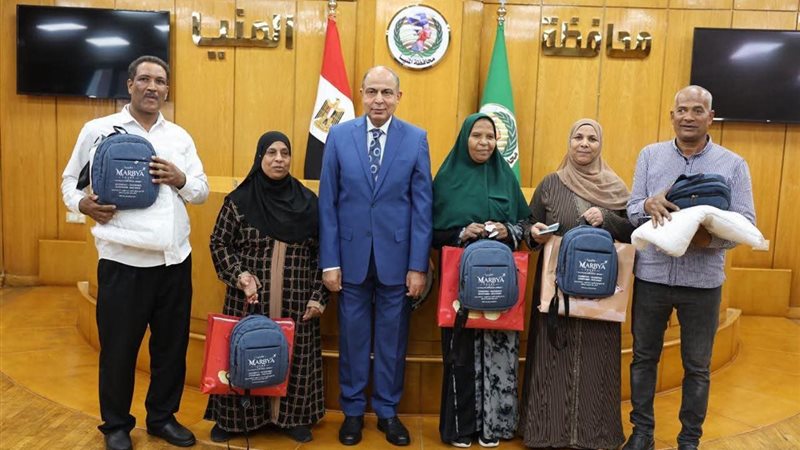 المحافظ والفائزين