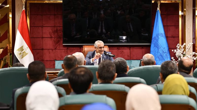 وزير الانتاج الحربي