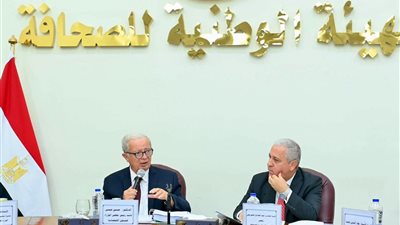 نائب رئيس الوزراء للشؤون الاقتصادية: الدولة تولي المؤسسات الصحفية القومية اهتمامًا كبيرًا