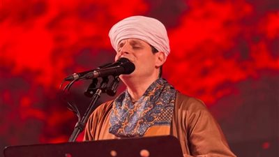 محمود التهامي يختتم احتفالات مولد الإمام الحسين في حديقة الأزهر