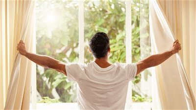 مشكلات الأمس تلاحق الصباح.. 8 عادات لاستعادة الهدوء وبدء يوم جديد