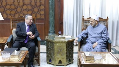 شيخ الأزهر يبحث مع رئيس هيئة ضمان جودة التعليم تطوير المعاهد والمناهج الأزهرية