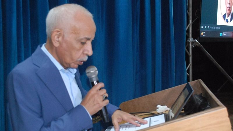عبدالمنعم الجمل رئيس اتحاد عمال مصر 