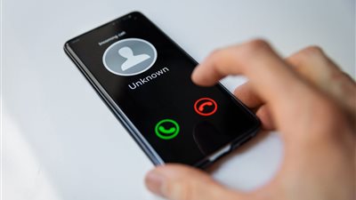 قبل تحميل تطبيقات الحظر.. إعدادات مجانية تمنع المكالمات المزعجة والاحتيالية