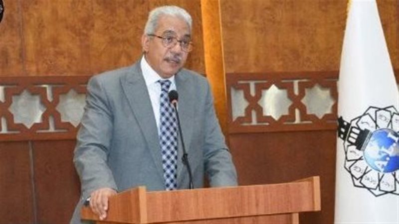 الدكتور محمود صديق