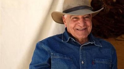 مؤسسة زاهي حواس تناقش دور الآثار المصرية في تعزيز الدبلوماسية الثقافية عالميًا