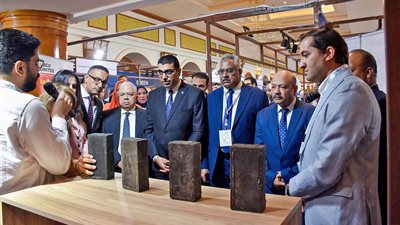 نائب محافظ سوهاج يشارك في افتتاح الدورة الرابعة من معرض الأعمال الخضراء 2026 بالأقصر