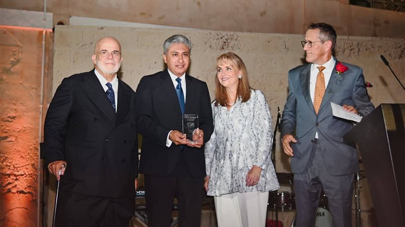 وزير السياحة