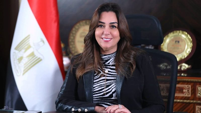 الدكتورة منال عوض
