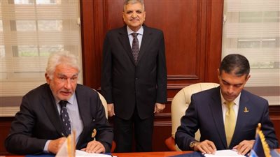 هيئة قناة السويس توقع بروتوكول تعاون مع نادي موناكو لليخوت