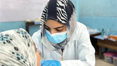 جامعة الإسكندرية تقدم خدمات طبية مجانية لـ920 مواطنًا بقرية عبد القادر بالعامرية