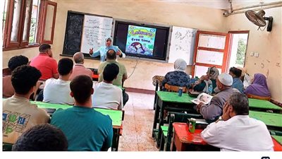 تعليم سوهاج ينظم ورش عمل لتبادل الخبرات بين معلمي اللغة الإنجليزية بنظام البكالوريا المصرية