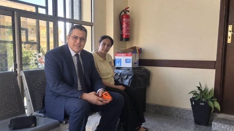 المستشار جمال مختار شمس الدين والمحامية آلاء 