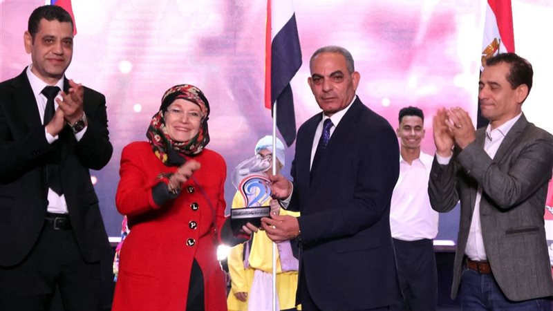 جانب من التكريم 