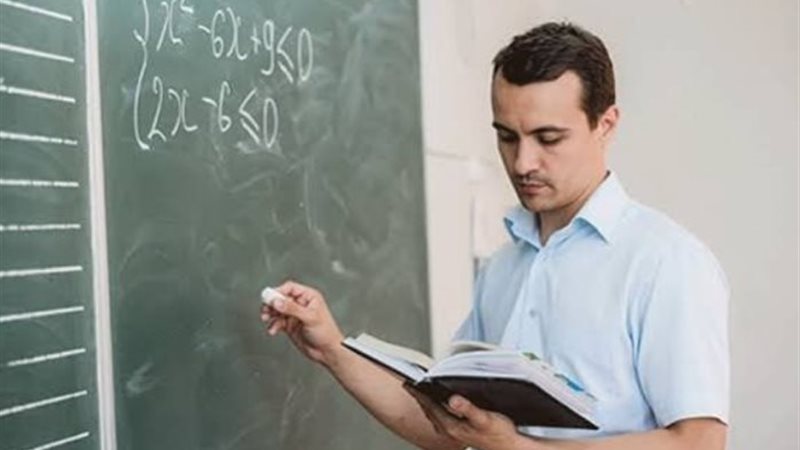معلمين - أرشيفية