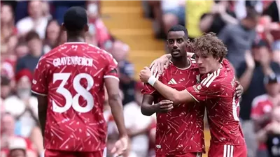 إيزاك يقود هجوم ليفربول أمام برينتفورد في الدوري الإنجليزي 
