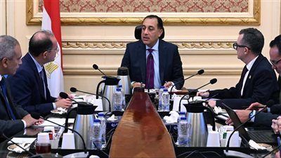 رئيس الوزراء يستعرض محاور الشق الاقتصادي لجلسات المنتدى وبرنامج التحول الاقتصادي الوطني