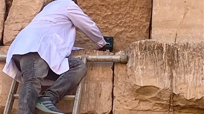 دون المساس بجدرانه الأثرية.. جهاز جديد لحماية معبد هابو بالأقصر من الطيور والحيوانات