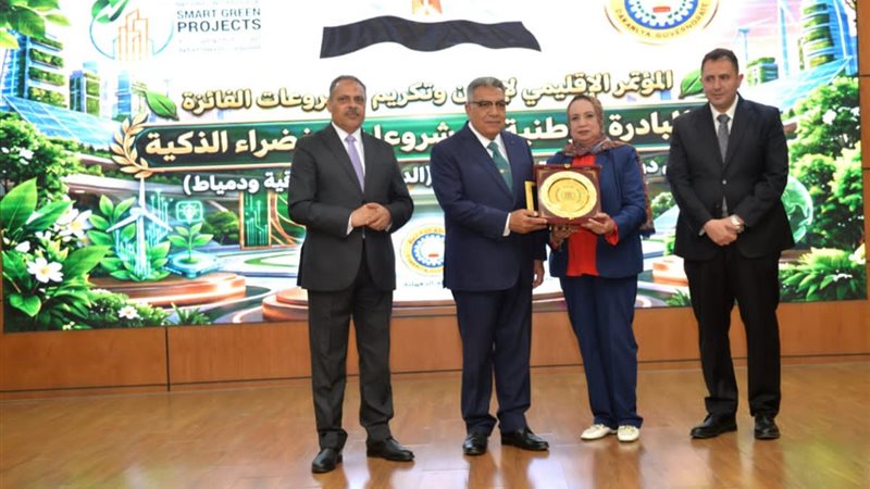 جانب من التكريم 