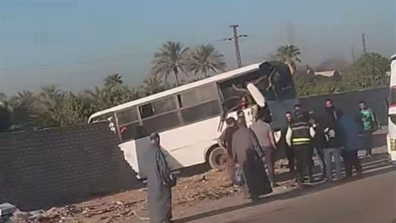 حادث تصادم اتوبيسين