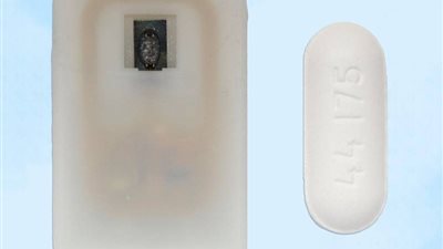 شريحة ذكية تحت الجلد تتدخل تلقائياً لمنع انخفاض سكر الدم الحاد