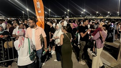 بحضور الآلاف.. أنغام تضئ أولى ليالي مهرجان العلمين الجديدة (صور)