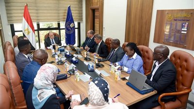 هيئة الدواء: ندرس إنشاء مصنع دواء مشترك بين مصر وزامبيا