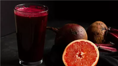 أفضل مشروبات لتنظيف الكبد.. و9 أعراض للإصابة بالتليف 