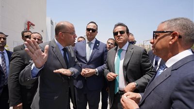 وزير الصحة يتفقد مشروعات صحية كبرى بالإسماعيلية