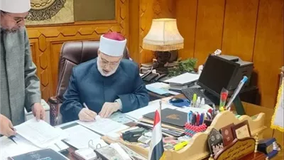 وكيل الأزهر يعتمد نتيجة اختبارات رواق الخط العربي والزخرفة بالمحافظات