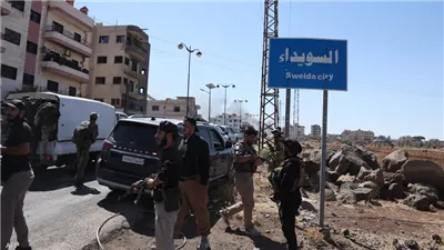 إسرائيل توقف غاراتها استجابة لطلب أمريكي.. ماذا يحدث في السويداء السورية؟