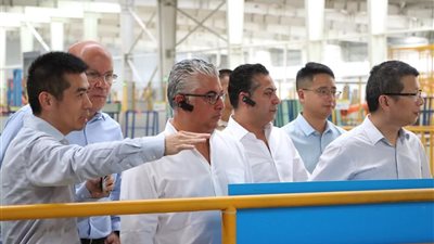 تعاون بين قناة السويس و