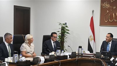 رئيس الوزراء يجتمع مع وكلاء الماركات العالمية لتشجيعهم على الاستثمار في مصر