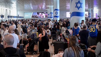 اطلاق صاروخ من اليمن على إسرائيل يتسبب في إغلاق لمطار بن جوريون