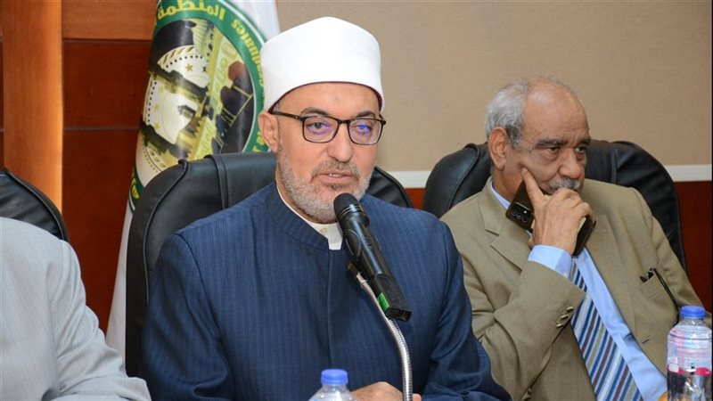 الدكتور نظير عياد