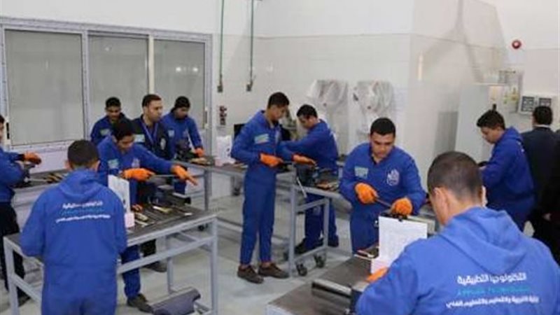 مدرسة تكنولوجيا تطبيقية