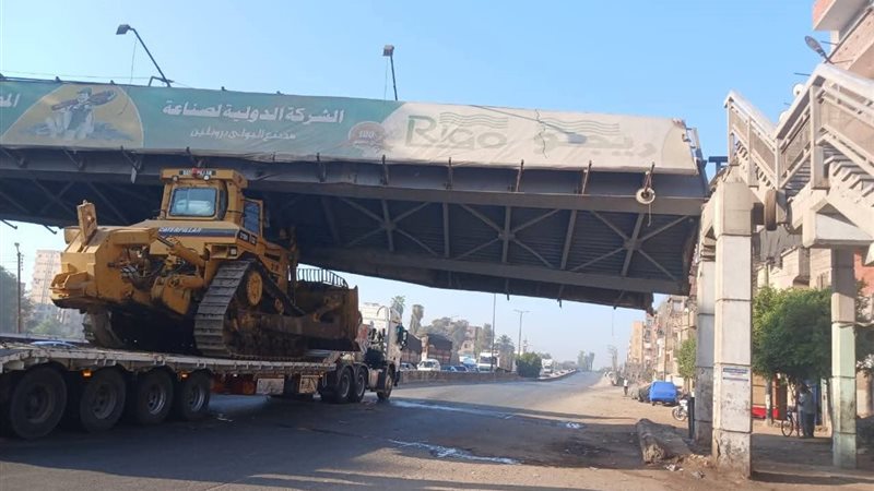 سقوط كوبري مشاة طوخ