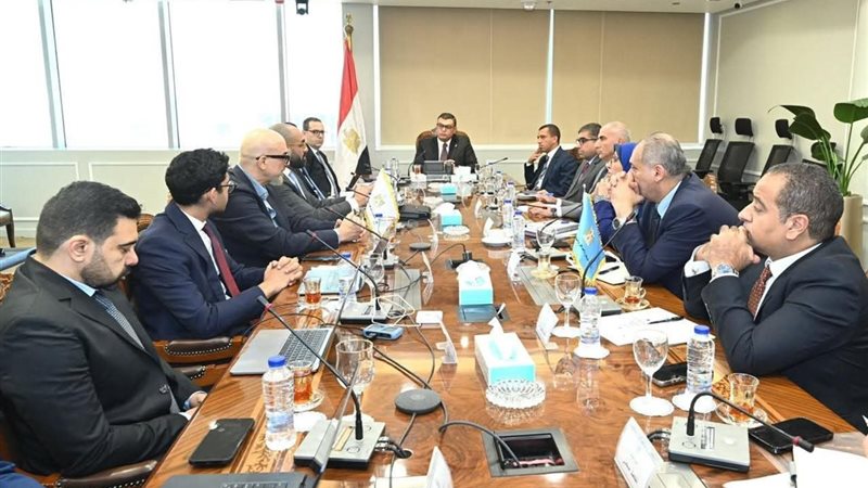 وزير الاسكان
