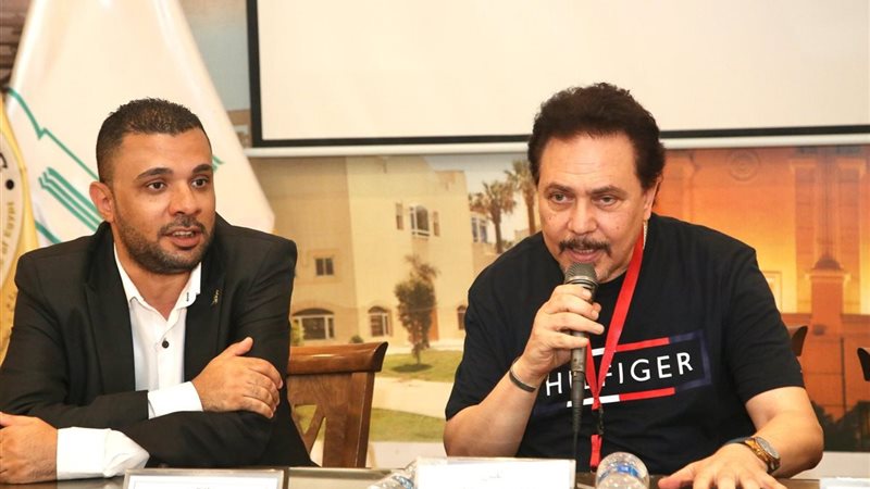 الفنان محمد رياض