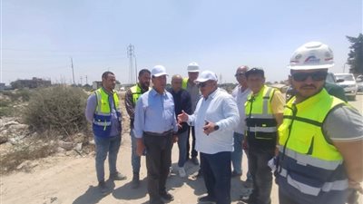 وزير الإسكان يتابع مشروع القوس الغربي لمحور عمر سليمان بالإسكندرية